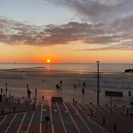 Daire In Near Zeedijk Knokke-Heist