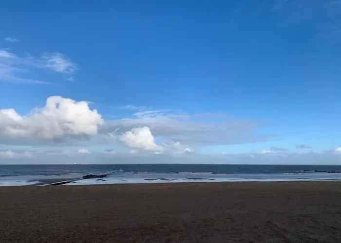 דירה In Near Zeedijk *